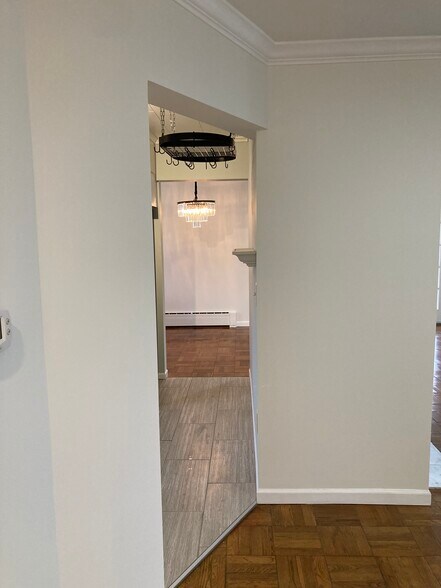 Building Photo - 6204 W Kimberly Rd