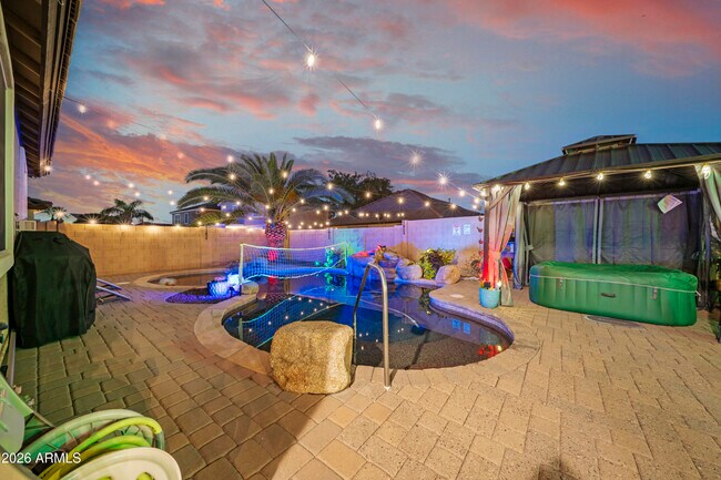 Building Photo - 17239 W Ironwood St