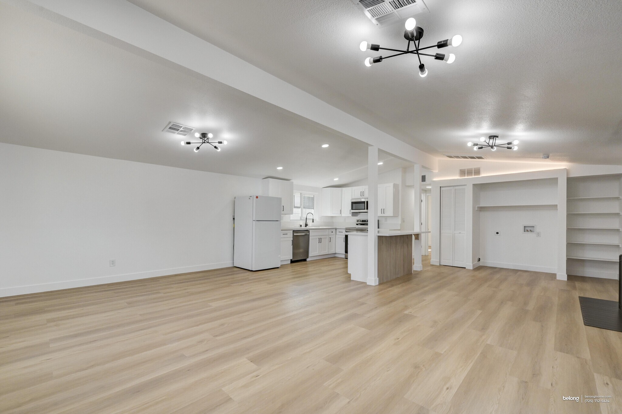 Building Photo - 5326 Evergreen Ave