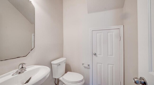 Building Photo - 8743 Thistlemoor Ln