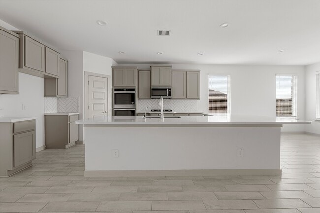 Building Photo - 29231 Red Rocks Pk Dr