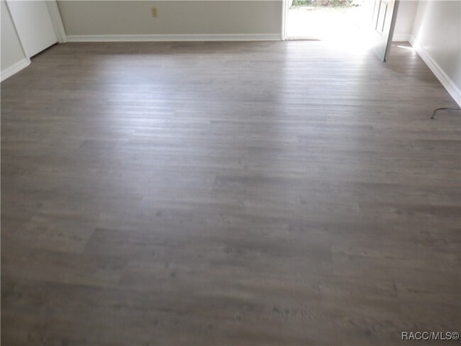 Building Photo - 4441 S World Way