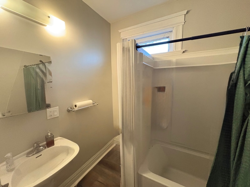 Building Photo - 329 Byrd St