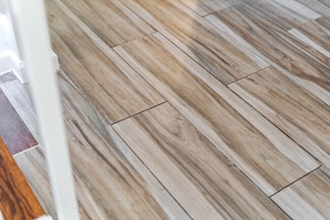 Building Photo - 4510 Hidden Springs Dr