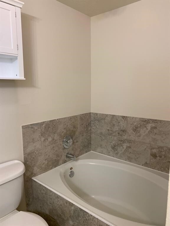 Building Photo - 12319 Greenglen Dr