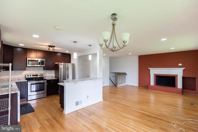 Building Photo - 4106 Lamarre Dr