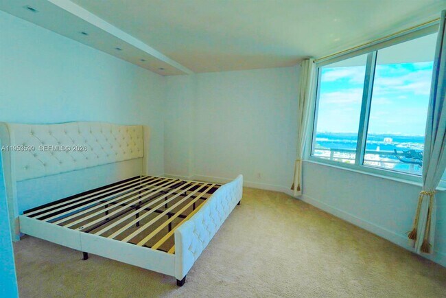 Building Photo - 325 S Biscayne Blvd