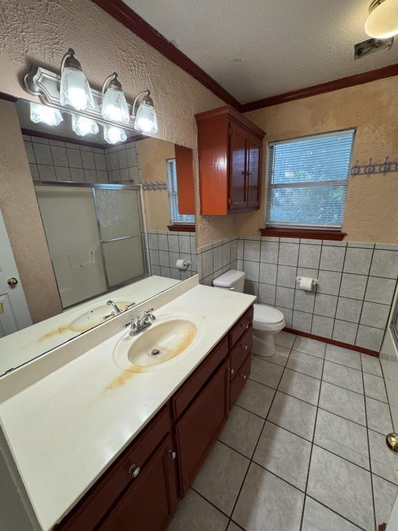 Building Photo - 2504 Tanglewood Ct