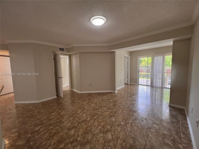 Building Photo - 2496 Centergate Dr