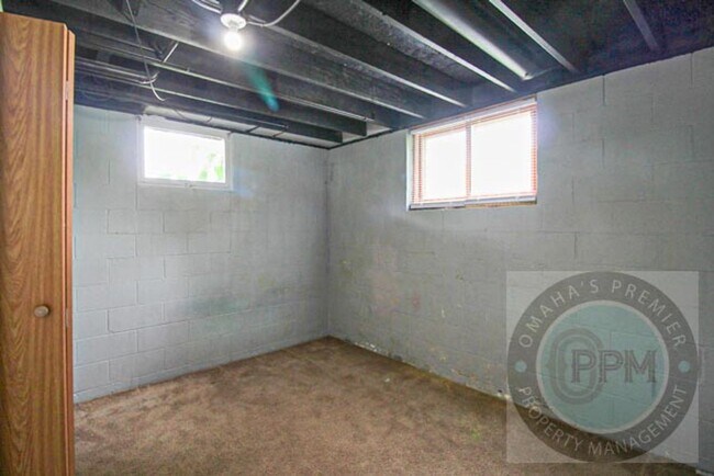 Building Photo - Comfortable 2 Bedroom/ 2 Bathroom/ 2 Car D...
