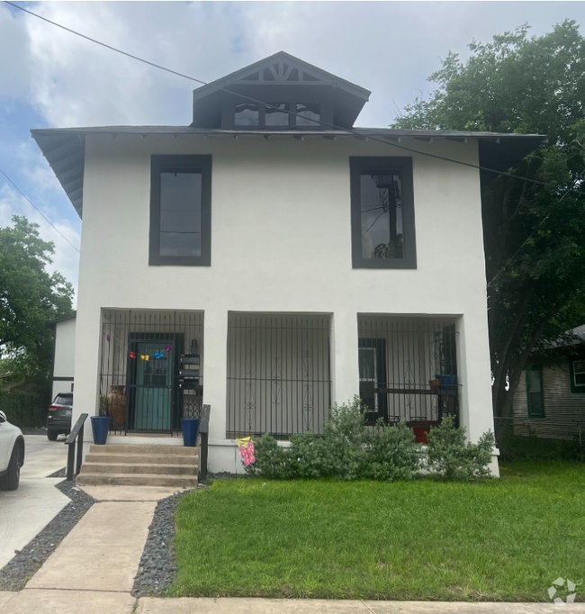Building Photo - 438 Pruitt Ave