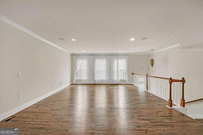 Building Photo - 860 Stonehill Ln