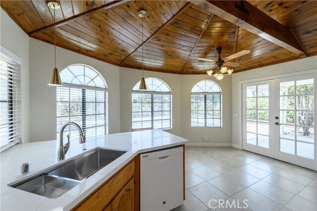 Building Photo - 21786 Santaquin Dr