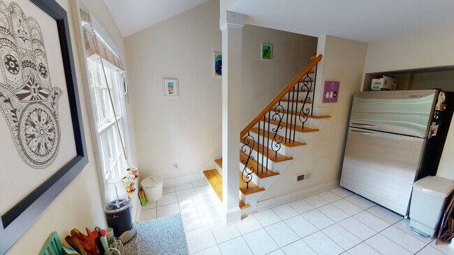 Building Photo - Adorable Plaza Midwood Bungalow For Rent