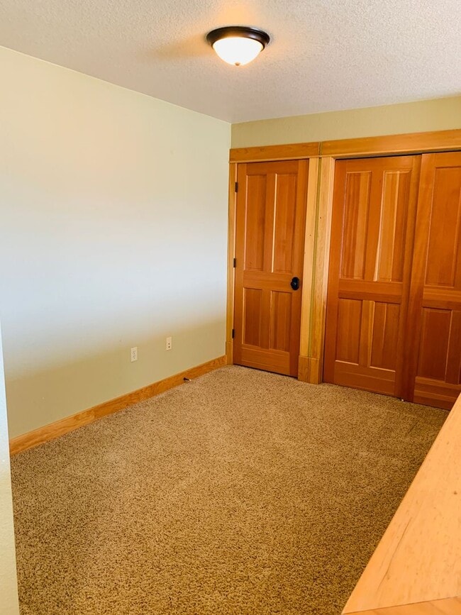 Building Photo - 4852 Kendrick Pl