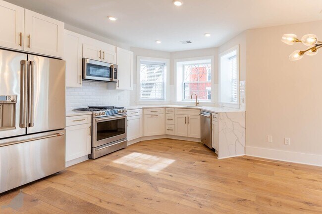 Building Photo - 3001 11th St NW