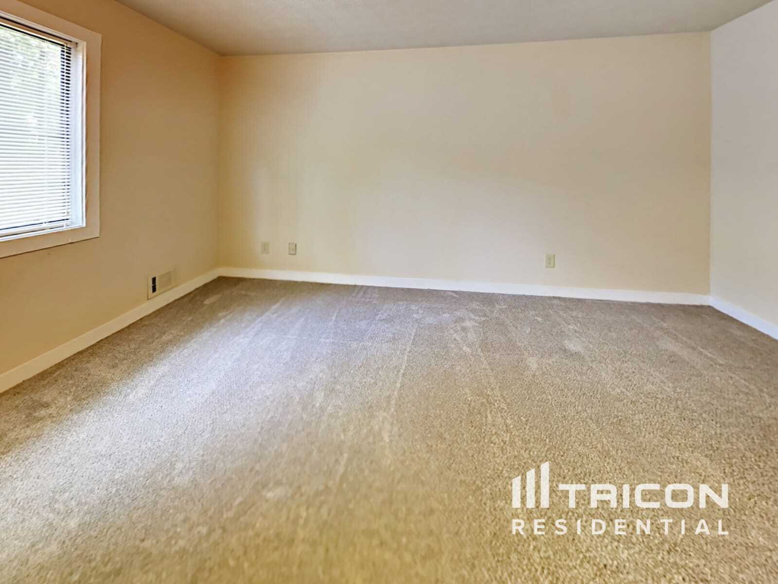 Building Photo - 5054 Stoney Point Ln