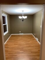 Building Photo - 192 Glenhaven Dr
