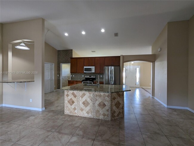 Building Photo - 4438 SW Athena Dr