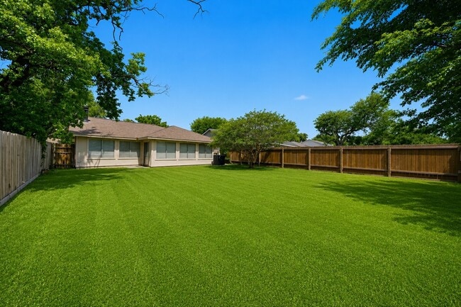 Building Photo - 12642 Autumn Mill Dr