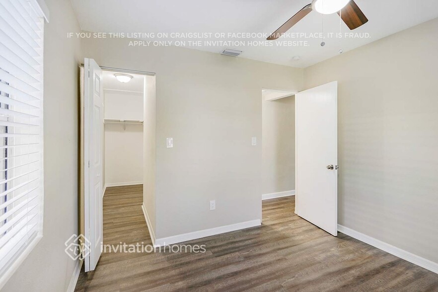 Building Photo - 2826 17th Ave N