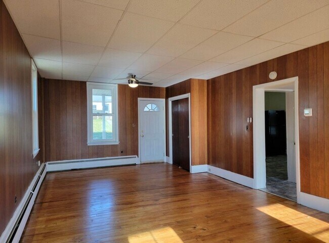 Building Photo - 36 Stevens Rd
