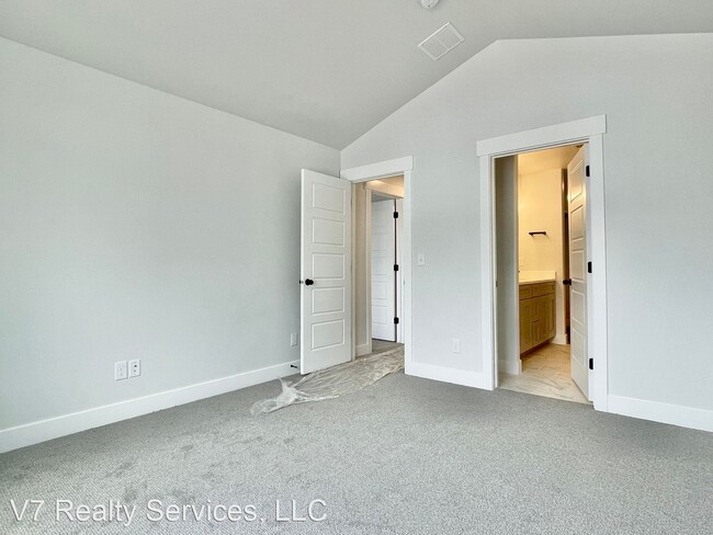 Building Photo - 3 br, 2.5 bath House - 4306 W. Rex Peak Way