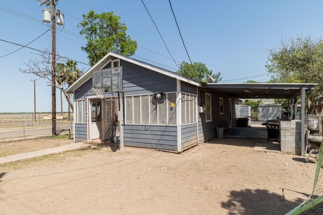 Primary Photo - 3527 Beatty St