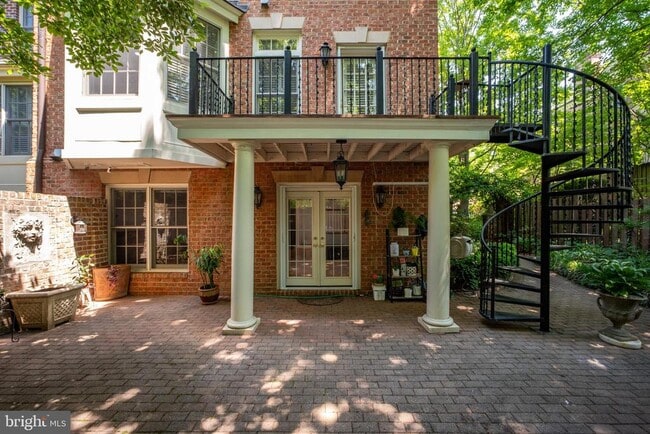 Building Photo - 2026 Mayfair McLean Ct
