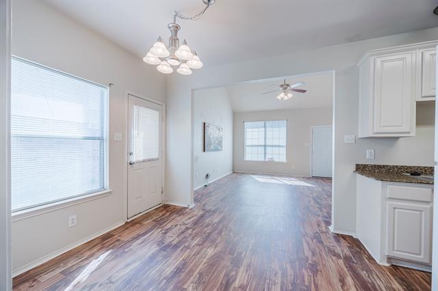 Building Photo - 103 Janis St