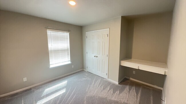 Building Photo - 1604 Pontotoc Trce