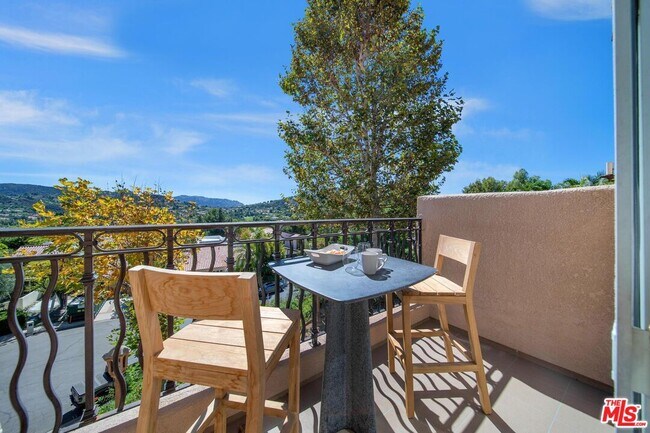 Building Photo - 24409 Voltara Ct