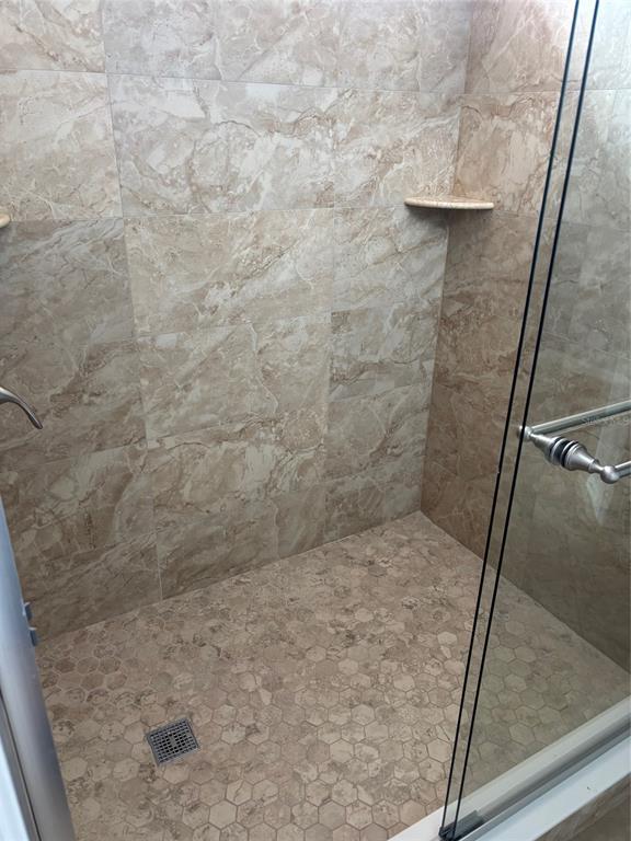 Building Photo - 5600 Bentgrass Dr