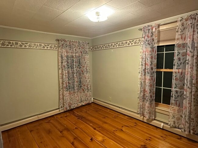 Building Photo - 25 Old Wolfeboro Rd