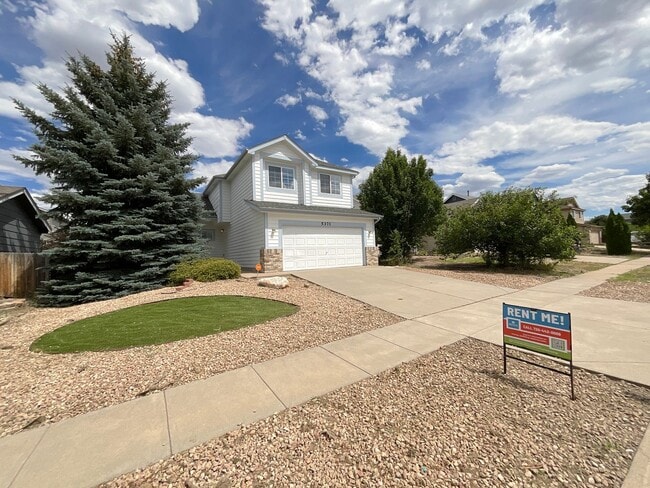 Building Photo - 3 Bedroom Home Available Near Stetson Hill...