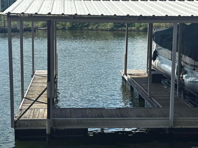 Building Photo - 142 Lake Hamilton Dr