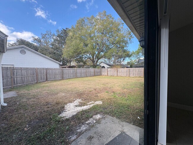 Building Photo - 4B/2B Home in Oviedo ~ Carpet Free ~ Top Rated Schools
