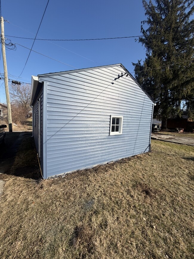 Building Photo - 3009 Holton Ave