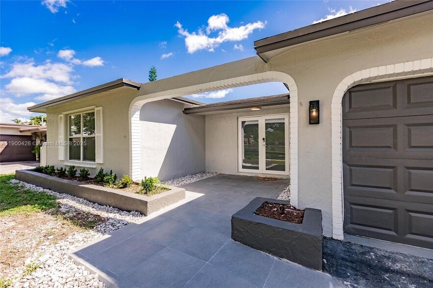 Building Photo - 10760 NW 29th Mnr