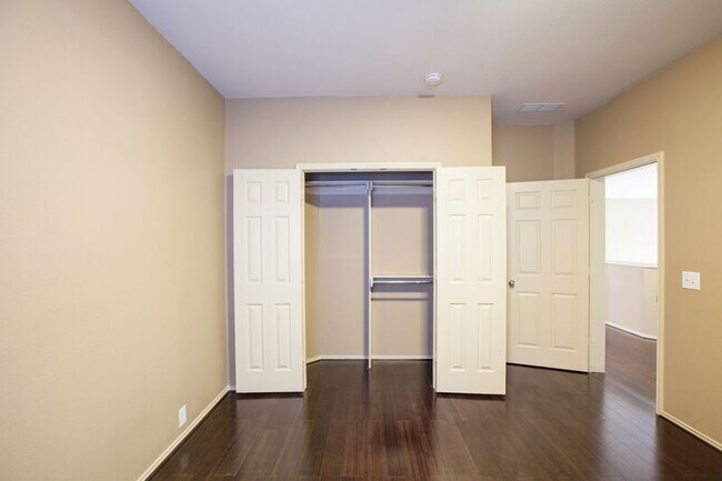 Building Photo - 11544 Blackhawk Dr