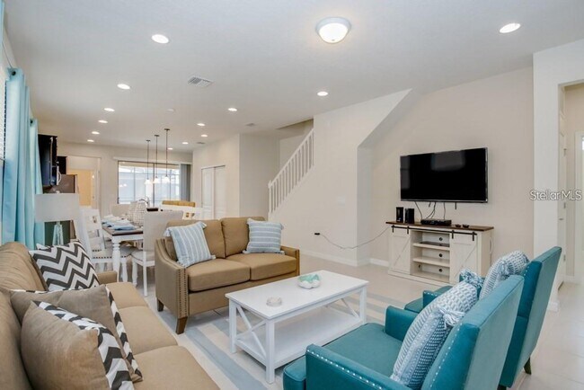 Building Photo - 8816 Corcovado Dr