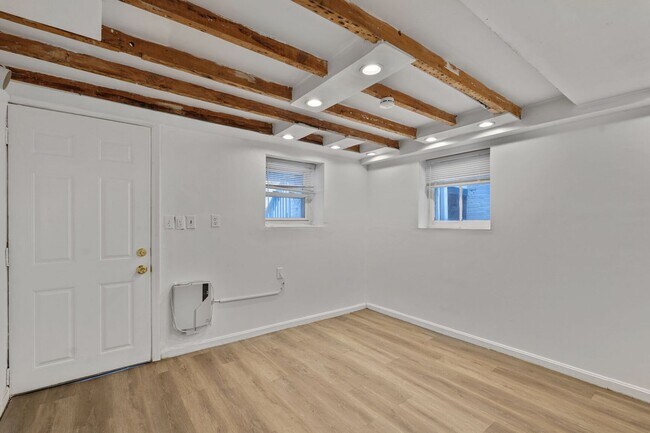Building Photo - Available Now! Massive, Recently Renovated...