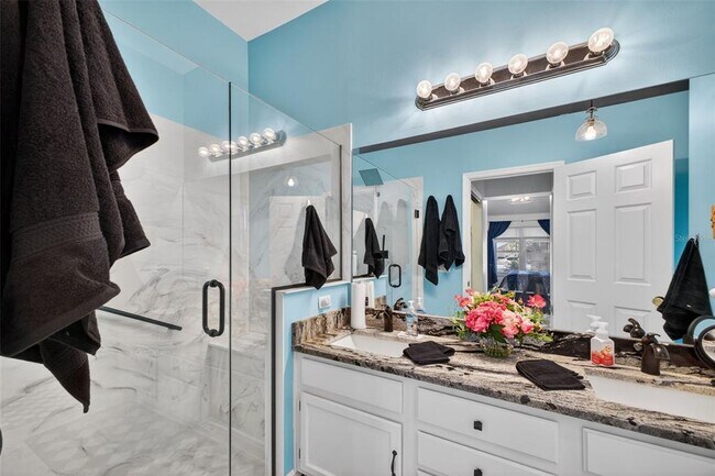 Building Photo - 411 Del Mar Dr