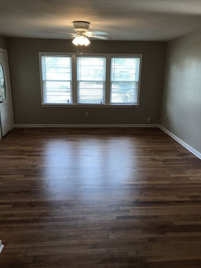 Building Photo - Pre Leasing for fall 2026! 3/2 in Tech Terrace