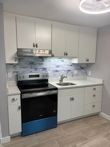 Building Photo - 519 Claride St