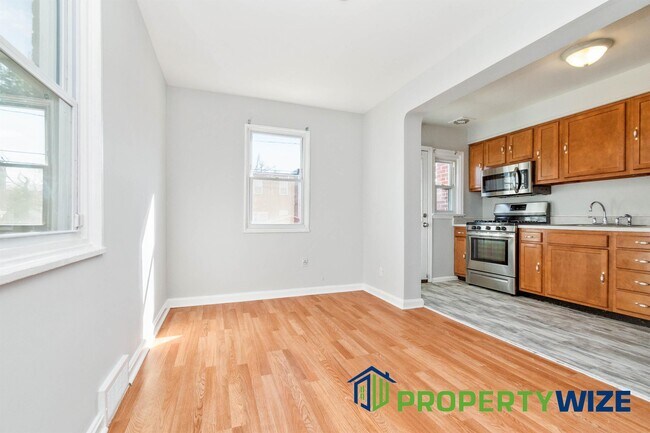 Building Photo - 3705 Midheights Rd