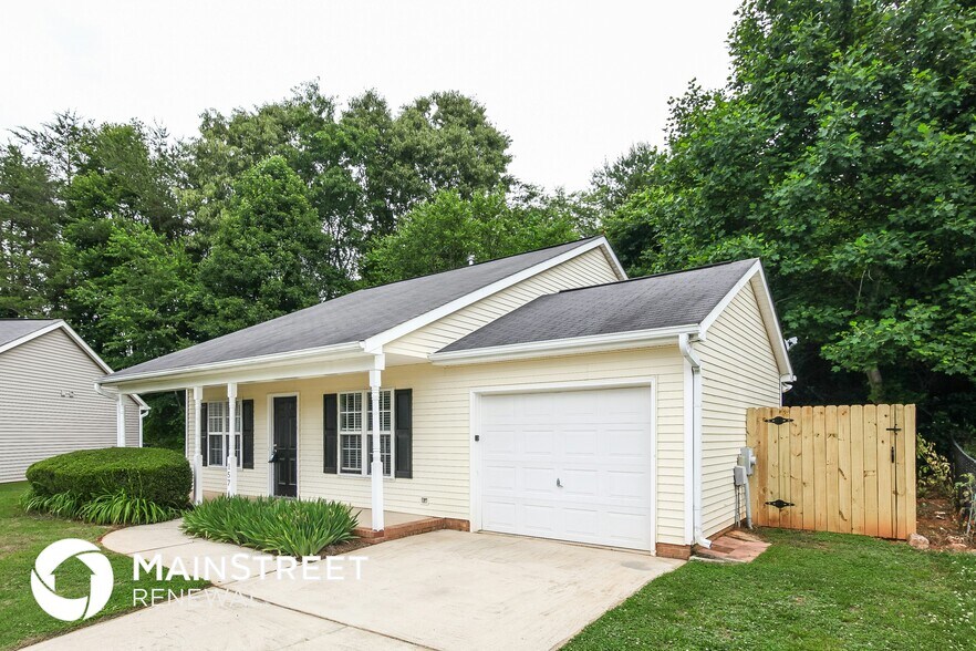 Building Photo - 157 Westmont Dr