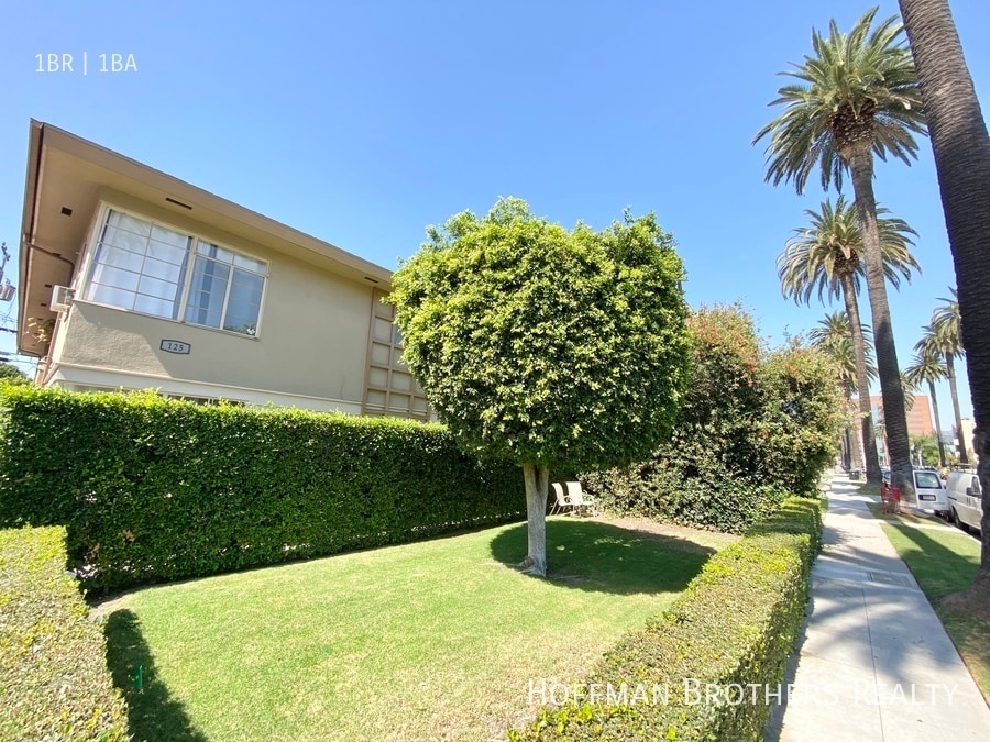 Building Photo - 125 N Hamilton Dr