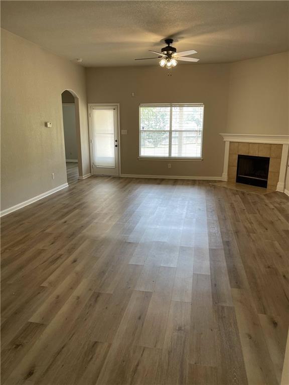 Building Photo - 214 Newport Landing Pl