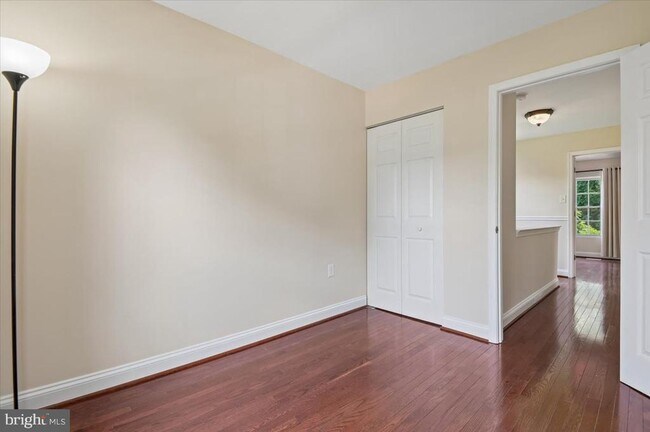 Building Photo - 17 Ruddington Ct